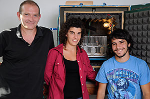 Gabriel Mindlin, Ana Amador y Yonatan Sanz Perl del Laboratorio de Sistemas Dinámicos de Exactas-UBA